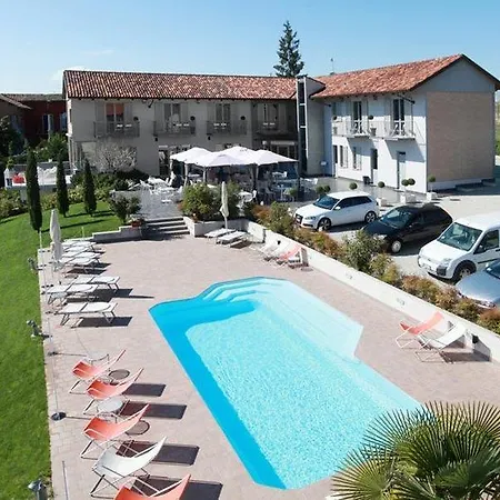 Hotel Aria Di Langa 3*