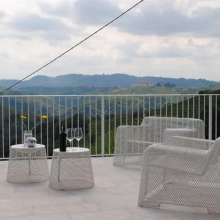 Aria Di Langa 3* Montelupo Albese